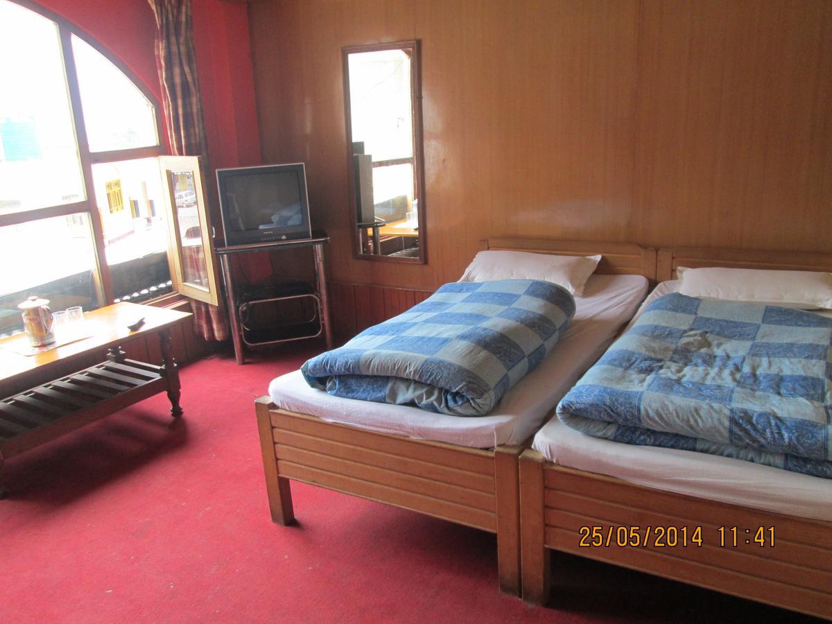 Pandey Lodge Buin Exterior foto